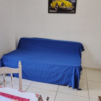 Apartamentos com 40m², 1 quarto, 1 garagem, no bairro Canasvieiras em Florianópolis