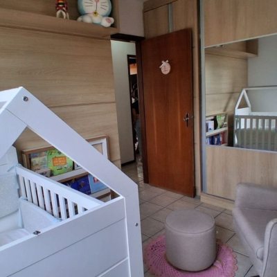 Apartamentos com 96m², 3 quartos, 1 suíte, 1 garagem, no bairro Trindade em Florianópolis