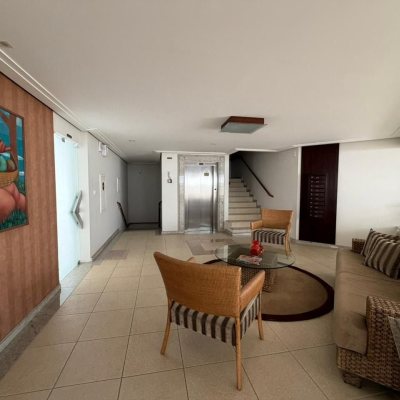 Apartamentos com 102m², 3 quartos (sendo 1 suíte), 1 garagem, no bairro Jurerê Internacional em Florianópolis