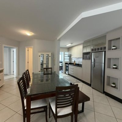 Apartamentos com 102m², 3 quartos (sendo 1 suíte), 1 garagem, no bairro Jurerê Internacional em Florianópolis