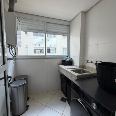 Apartamentos com 102m², 3 quartos (sendo 1 suíte), 1 garagem, no bairro Jurerê Internacional em Florianópolis