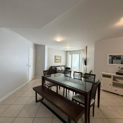 Apartamentos com 102m², 3 quartos (sendo 1 suíte), 1 garagem, no bairro Jurerê Internacional em Florianópolis