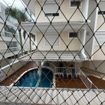 Apartamentos com 102m², 3 quartos (sendo 1 suíte), 1 garagem, no bairro Jurerê Internacional em Florianópolis