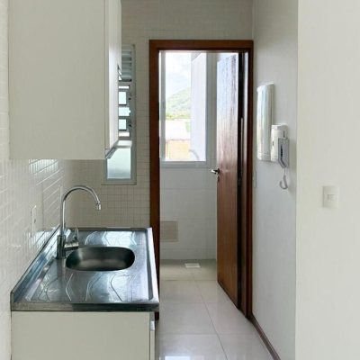 Apartamentos com 43m², 1 quarto, 1 garagem, no bairro Rio Tavares em Florianópolis