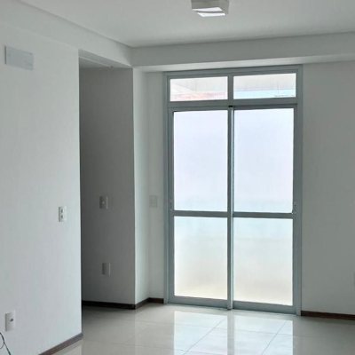 Apartamentos com 43m², 1 quarto, 1 garagem, no bairro Rio Tavares em Florianópolis