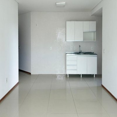 Apartamentos com 43m², 1 quarto, 1 garagem, no bairro Rio Tavares em Florianópolis