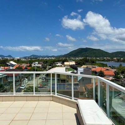 Apartamentos com 43m², 1 quarto, 1 garagem, no bairro Rio Tavares em Florianópolis