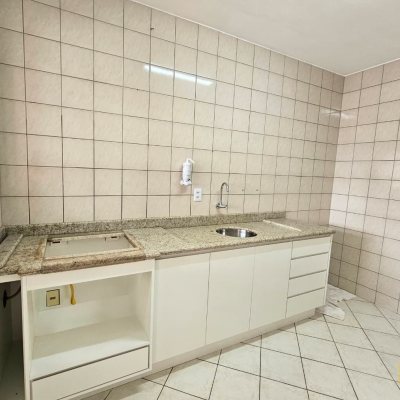 Apartamentos com 91m², 3 quartos, 1 suíte, 1 garagem, no bairro Campinas em São José