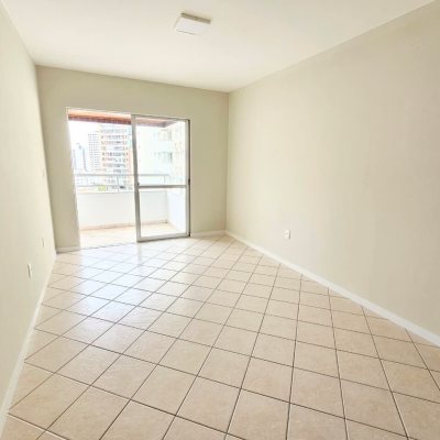 Apartamentos com 91m², 3 quartos, 1 suíte, 1 garagem, no bairro Campinas em São José