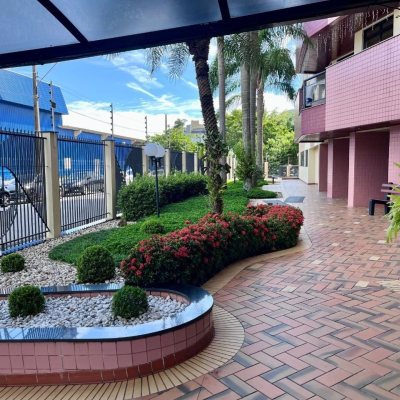 Apartamentos com 84m², 2 quartos, 1 suíte, 1 garagem, no bairro Kobrasol em São José