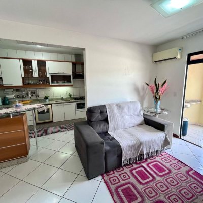 Apartamentos com 84m², 2 quartos, 1 suíte, 1 garagem, no bairro Kobrasol em São José