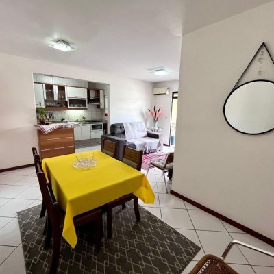 Apartamentos com 84m², 2 quartos, 1 suíte, 1 garagem, no bairro Kobrasol em São José