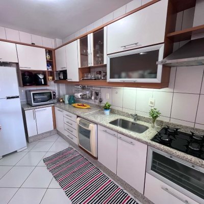 Apartamentos com 84m², 2 quartos, 1 suíte, 1 garagem, no bairro Kobrasol em São José