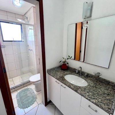 Apartamentos com 84m², 2 quartos, 1 suíte, 1 garagem, no bairro Kobrasol em São José