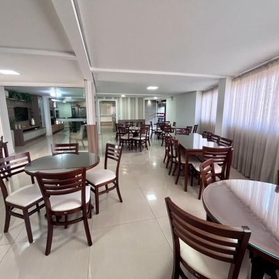 Apartamentos com 84m², 2 quartos, 1 suíte, 1 garagem, no bairro Kobrasol em São José