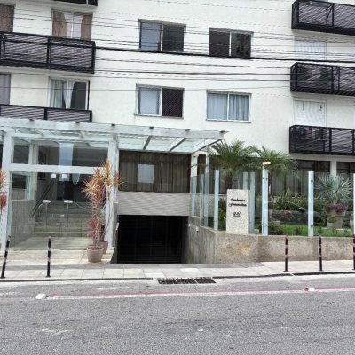 Apartamentos com 83m², 3 quartos, 1 garagem, no bairro Centro em Florianópolis