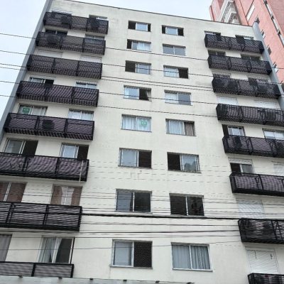 Apartamentos com 83m², 3 quartos, 1 garagem, no bairro Centro em Florianópolis
