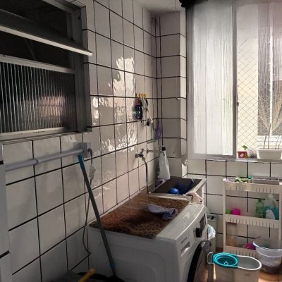 Apartamentos com 83m², 3 quartos, 1 garagem, no bairro Centro em Florianópolis