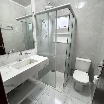 Casa Residencial com 51m², 2 quartos, 1 garagem, no bairro São João Do Rio Vermelho em Florianópolis