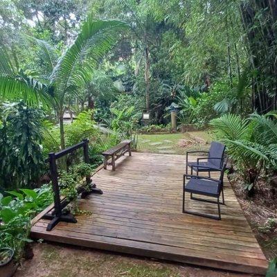 Sitio com 850m², 6 quartos, 3 garagens, no bairro Barra da Lagoa em Florianópolis