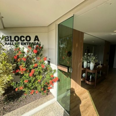 Apartamentos com 94m², 3 quartos, 1 suíte, 2 garagens, no bairro Itacorubi em Florianópolis