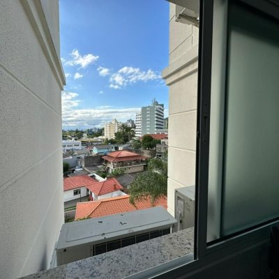 Apartamentos com 94m², 3 quartos, 1 suíte, 2 garagens, no bairro Itacorubi em Florianópolis