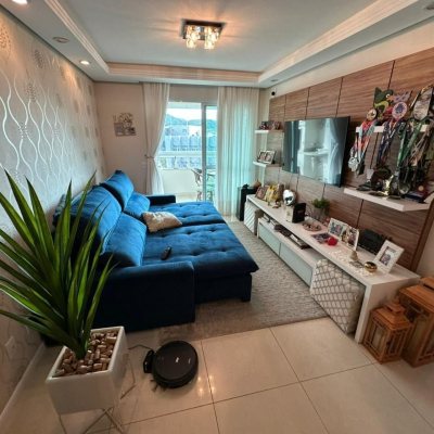 Apartamentos com 94m², 3 quartos, 1 suíte, 2 garagens, no bairro Itacorubi em Florianópolis