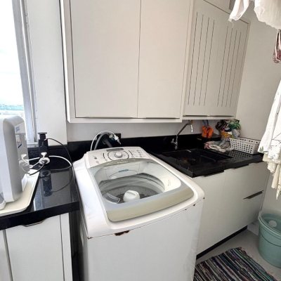 Apartamentos com 202m², 4 quartos (sendo 3 suítes), 2 garagens, no bairro Centro em Florianópolis