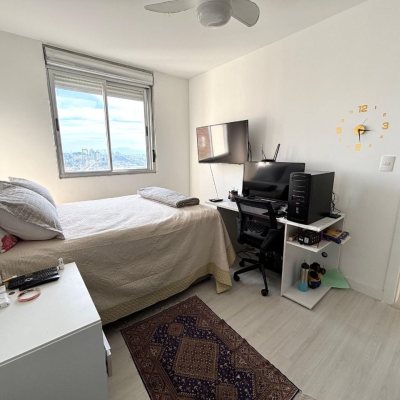 Apartamentos com 202m², 4 quartos (sendo 3 suítes), 2 garagens, no bairro Centro em Florianópolis