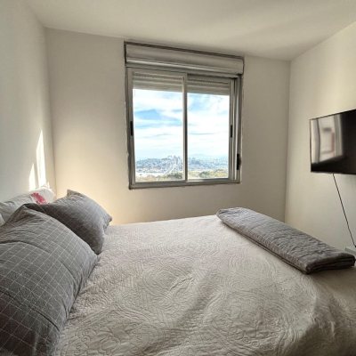 Apartamentos com 202m², 4 quartos (sendo 3 suítes), 2 garagens, no bairro Centro em Florianópolis