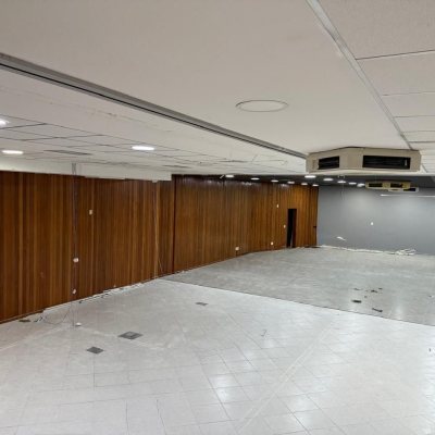 Sala com 531m², 5 garagens, no bairro Centro em Florianópolis