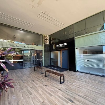 Sala com 531m², 5 garagens, no bairro Centro em Florianópolis