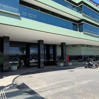 Sala com 531m², 5 garagens, no bairro Centro em Florianópolis