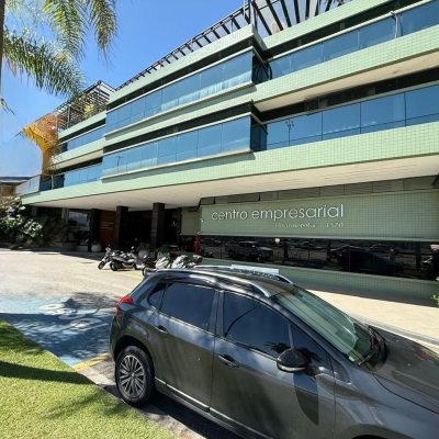 Sala com 531m², 5 garagens, no bairro Centro em Florianópolis