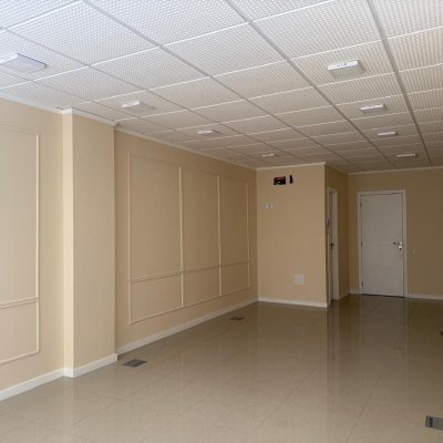 Sala com 37m², 1 garagem, no bairro Itacorubi em Florianópolis