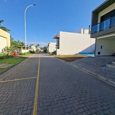 Terrenos Residenciais com 172m², no bairro Beira Rio em Biguaçu