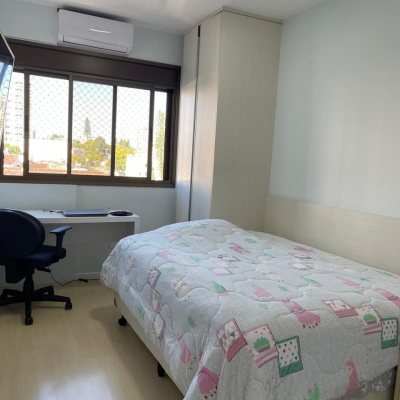 Apartamentos com 107m², 3 quartos, 1 suíte, 1 garagem, no bairro Centro em Florianópolis