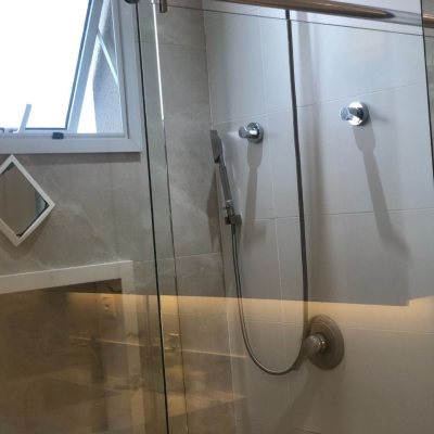 Cobertura com 213m², 3 quartos (sendo 3 suítes), 2 garagens, no bairro Barreiros em São José