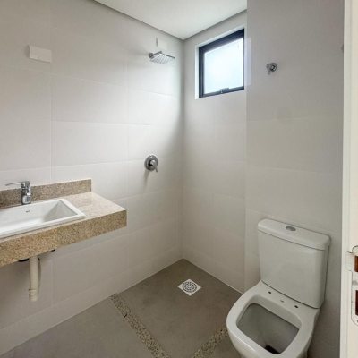 Apartamentos com 73m², 2 quartos (sendo 1 suíte), 1 garagem, no bairro Monte Verde em Florianópolis