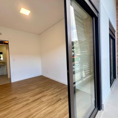 Apartamentos com 73m², 2 quartos (sendo 1 suíte), 1 garagem, no bairro Monte Verde em Florianópolis