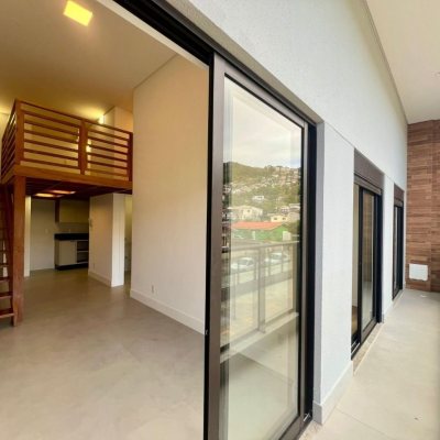 Apartamentos com 74m², 2 quartos (sendo 1 suíte), 1 garagem, no bairro Monte Verde em Florianópolis