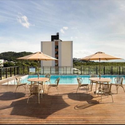 Apartamentos com 74m², 2 quartos (sendo 1 suíte), 1 garagem, no bairro Monte Verde em Florianópolis