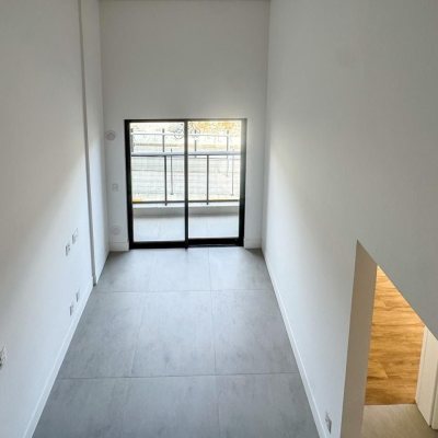 Apartamentos com 74m², 2 quartos (sendo 1 suíte), 1 garagem, no bairro Monte Verde em Florianópolis