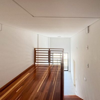 Apartamentos com 74m², 2 quartos (sendo 1 suíte), 1 garagem, no bairro Monte Verde em Florianópolis