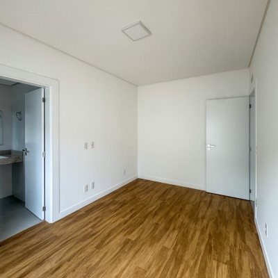 Apartamentos com 74m², 2 quartos (sendo 1 suíte), 1 garagem, no bairro Monte Verde em Florianópolis