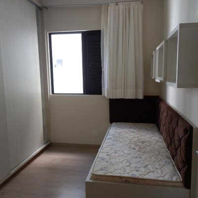 Apartamentos com 110m², 3 quartos, 1 suíte, 2 garagens, no bairro Centro em Florianópolis