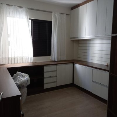 Apartamentos com 110m², 3 quartos, 1 suíte, 2 garagens, no bairro Centro em Florianópolis