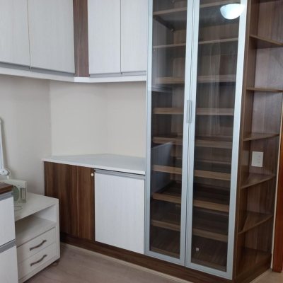 Apartamentos com 110m², 3 quartos, 1 suíte, 2 garagens, no bairro Centro em Florianópolis