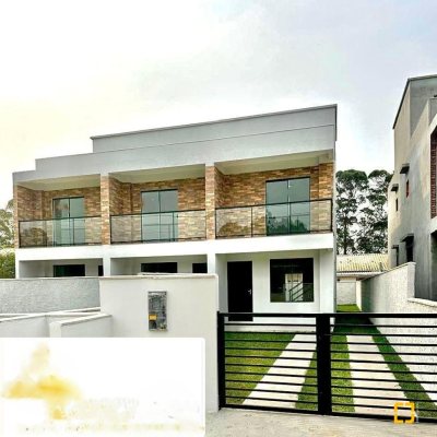 Casa Residencial com 117m², 2 quartos, 2 suítes, 2 garagens, no bairro São João Do Rio Vermelho em Florianópolis