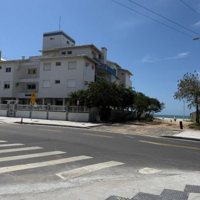 Apartamentos com 42m², 1 quarto, 1 garagem, no bairro Ingleses do Rio Vermelho em Florianópolis